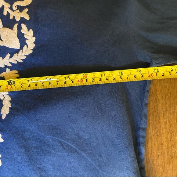 Lilly Pulitzer Blue Embroidered V Neck 100% Linen Blouse Women’s Size Medium - Picture 13 of 13